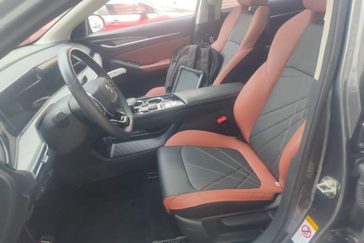 Used CHANGAN Eado 2023 Changan Edition PLUS Blue Whale NE 1.4T GDI DCT Prestige Version Left Front Seat
