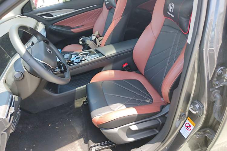 Used CHANGAN Eado 2023 Changan Edition PLUS Blue Whale NE 1.4T GDI DCT Prestige Version Left Front Seat