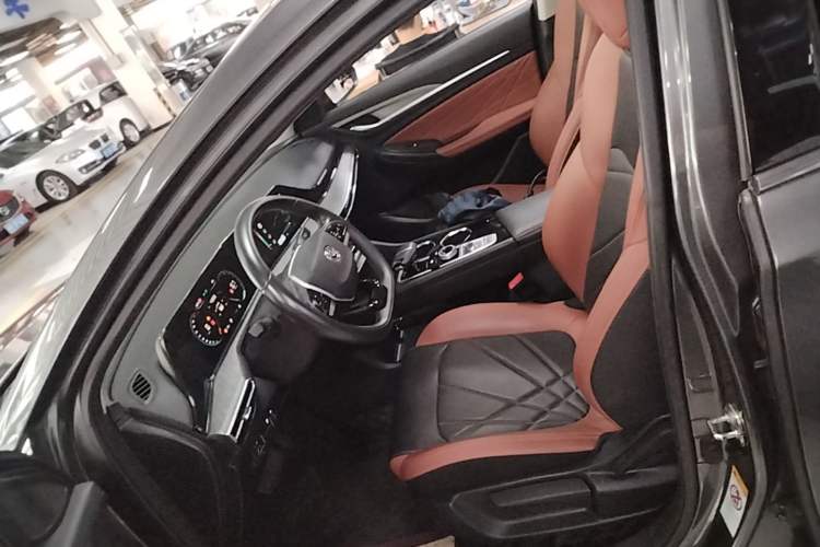Used CHANGAN Eado 2023 Changan Edition PLUS Blue Whale NE 1.4T GDI DCT Prestige Version Left Front Seat