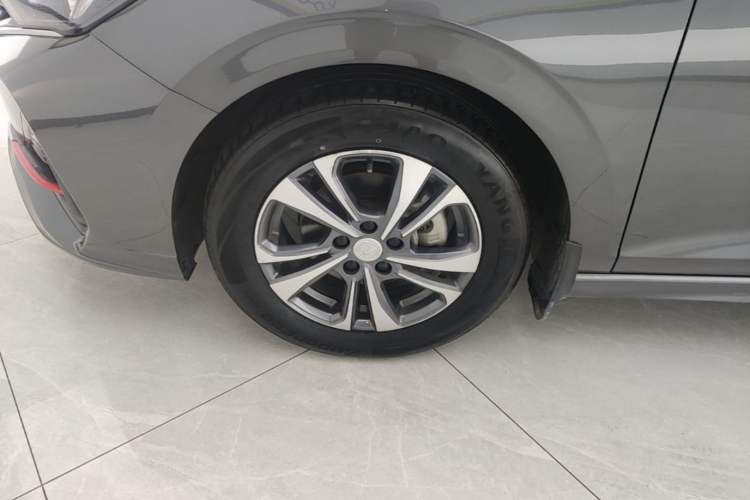 Used CHANGAN Eado 2023 Changan Edition PLUS Blue Whale NE 1.4T GDI DCT Prestige Version Left Front Wheel Hub