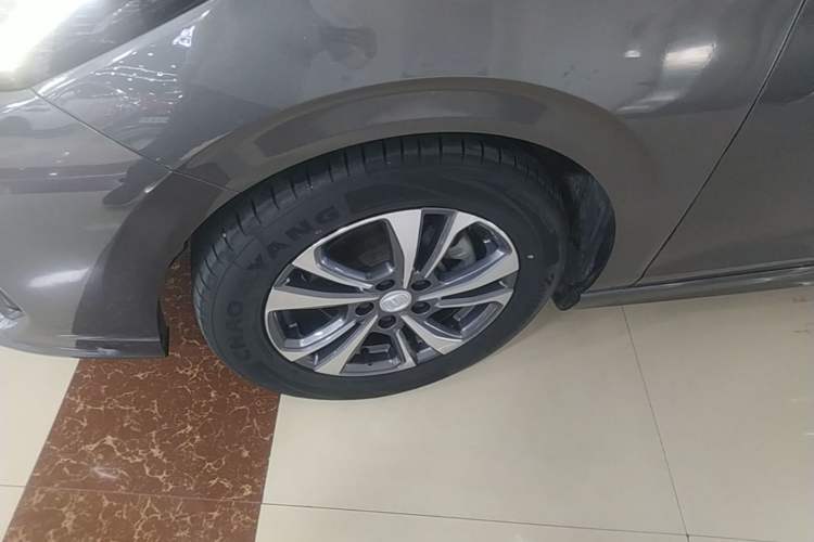 Used CHANGAN Eado 2023 Changan Edition PLUS Blue Whale NE 1.4T GDI DCT Prestige Version Left Front Wheel Hub