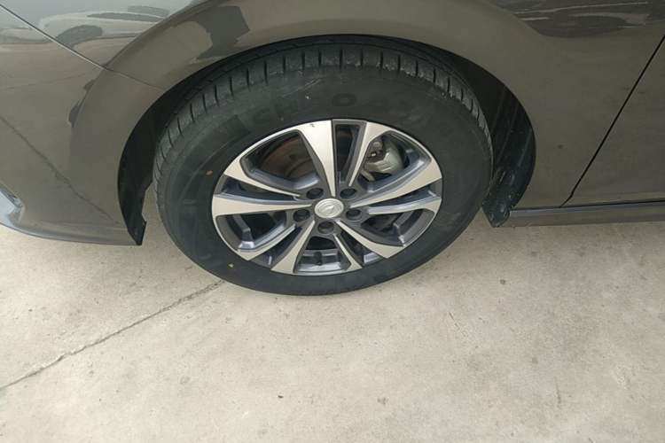 Used CHANGAN Eado 2023 Changan Edition PLUS Blue Whale NE 1.4T GDI DCT Prestige Version Left Front Wheel Hub