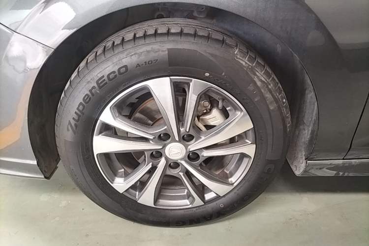 Used CHANGAN Eado 2023 Changan Edition PLUS Blue Whale NE 1.4T GDI DCT Prestige Version Left Front Wheel Hub
