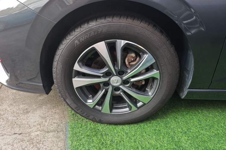 Used CHANGAN Eado 2023 Changan Edition PLUS Blue Whale NE 1.4T GDI DCT Prestige Version Left Front Wheel Hub