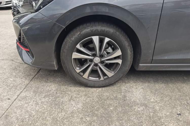 Used CHANGAN Eado 2023 Changan Edition PLUS Blue Whale NE 1.4T GDI DCT Prestige Version Left Front Wheel Hub