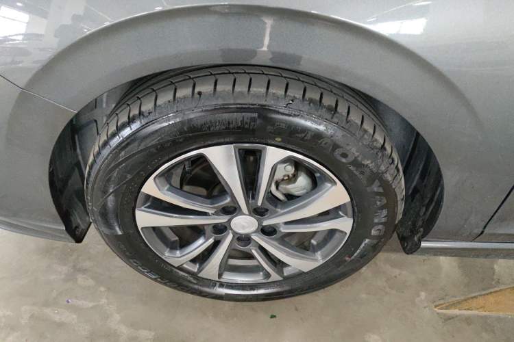 Used CHANGAN Eado 2023 Changan Edition PLUS Blue Whale NE 1.4T GDI DCT Prestige Version Left Front Wheel Hub