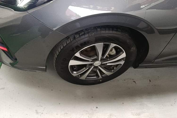 Used CHANGAN Eado 2023 Changan Edition PLUS Blue Whale NE 1.4T GDI DCT Prestige Version Left Front Wheel Hub