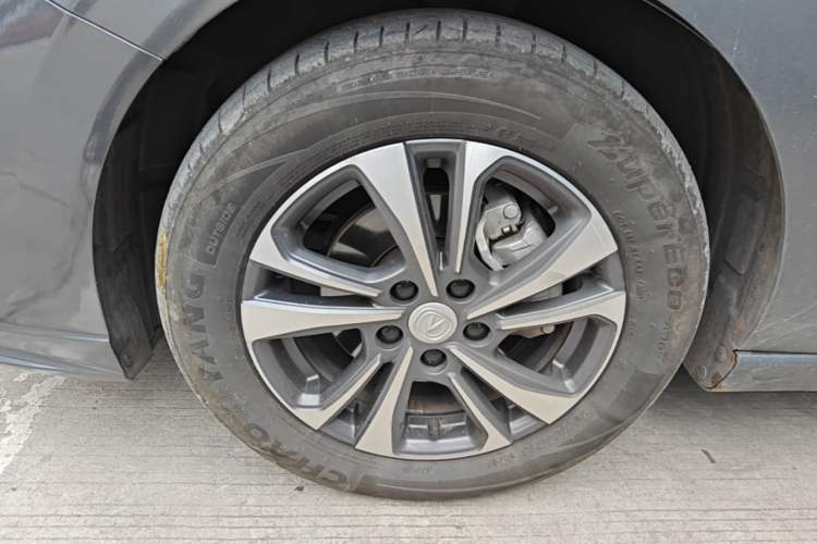 Used CHANGAN Eado 2023 Changan Edition PLUS Blue Whale NE 1.4T GDI DCT Prestige Version Left Front Wheel Hub