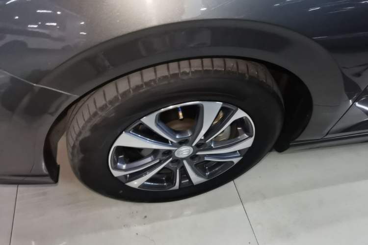 Used CHANGAN Eado 2023 Changan Edition PLUS Blue Whale NE 1.4T GDI DCT Prestige Version Left Front Wheel Hub