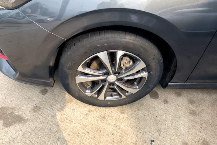 Used CHANGAN Eado 2023 Changan Edition PLUS Blue Whale NE 1.4T GDI DCT Prestige Version Left Front Wheel Hub