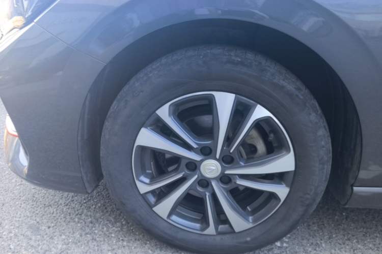 Used CHANGAN Eado 2023 Changan Edition PLUS Blue Whale NE 1.4T GDI DCT Prestige Version Left Front Wheel Hub