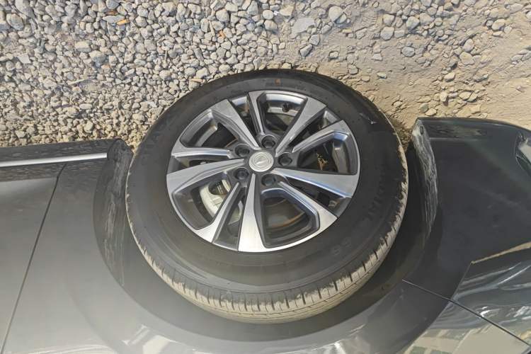 Used CHANGAN Eado 2023 Changan Edition PLUS Blue Whale NE 1.4T GDI DCT Prestige Version Left Front Wheel Hub