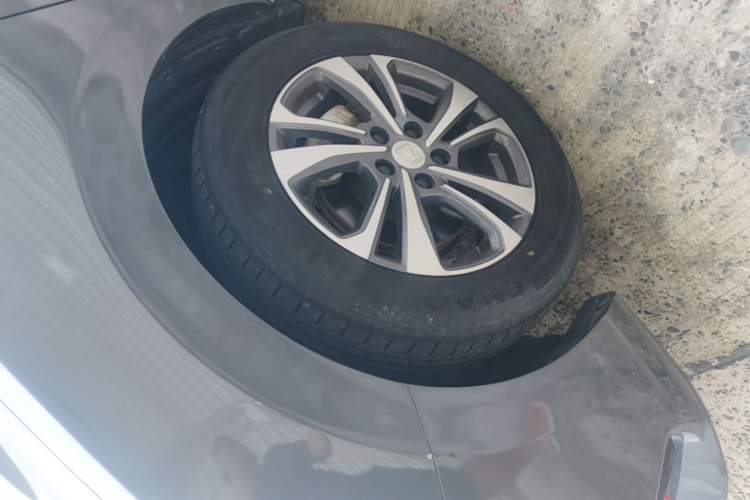 Used CHANGAN Eado 2023 Changan Edition PLUS Blue Whale NE 1.4T GDI DCT Prestige Version Left Front Wheel Hub