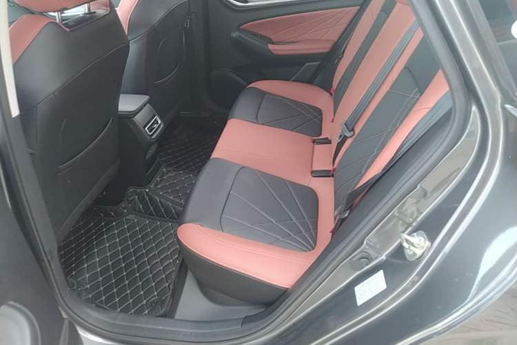 Used CHANGAN Eado 2023 Changan Edition PLUS Blue Whale NE 1.4T GDI DCT Prestige Version Left Rear Seat