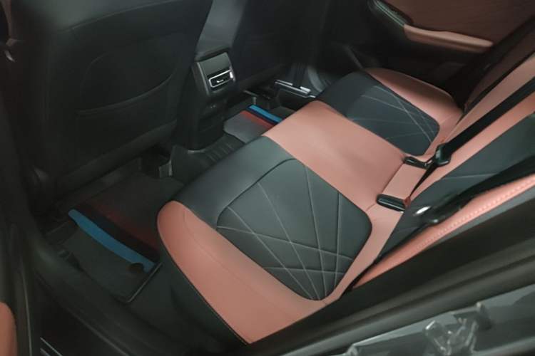 Used CHANGAN Eado 2023 Changan Edition PLUS Blue Whale NE 1.4T GDI DCT Prestige Version Left Rear Seat