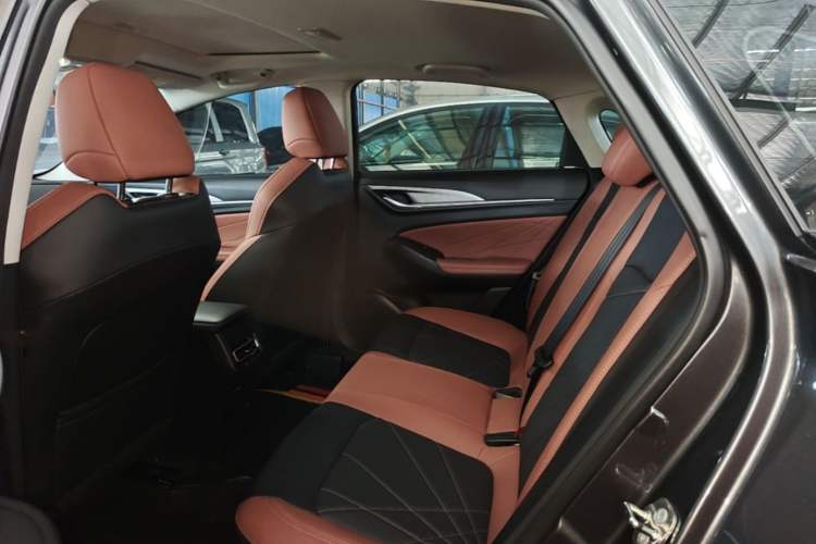 Used CHANGAN Eado 2023 Changan Edition PLUS Blue Whale NE 1.4T GDI DCT Prestige Version Left Rear Seat