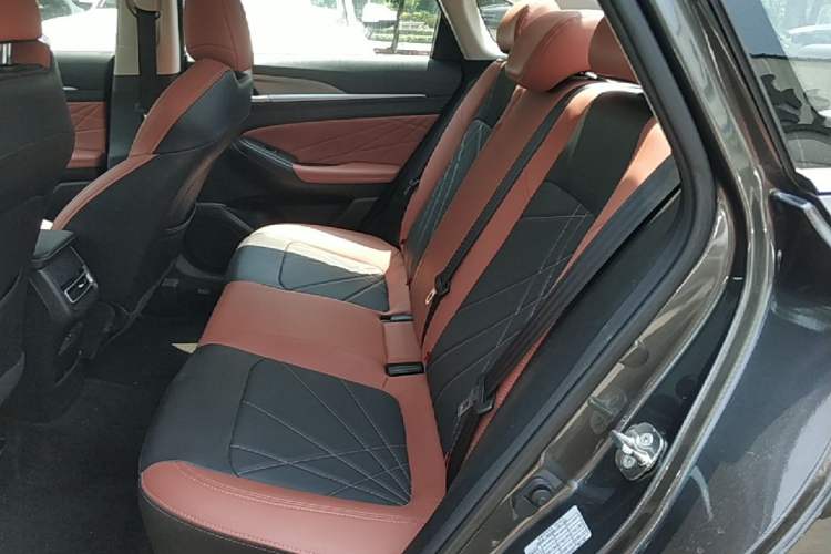 Used CHANGAN Eado 2023 Changan Edition PLUS Blue Whale NE 1.4T GDI DCT Prestige Version Left Rear Seat