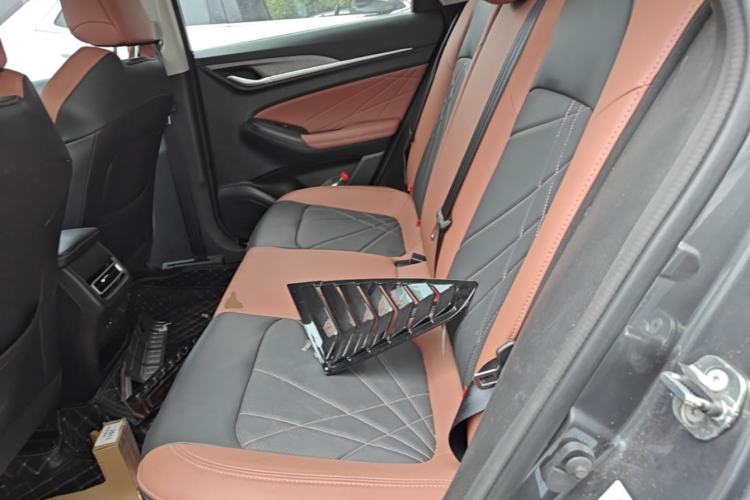 Used CHANGAN Eado 2023 Changan Edition PLUS Blue Whale NE 1.4T GDI DCT Prestige Version Left Rear Seat