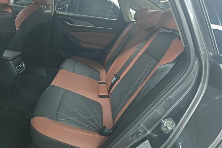 Used CHANGAN Eado 2023 Changan Edition PLUS Blue Whale NE 1.4T GDI DCT Prestige Version Left Rear Seat