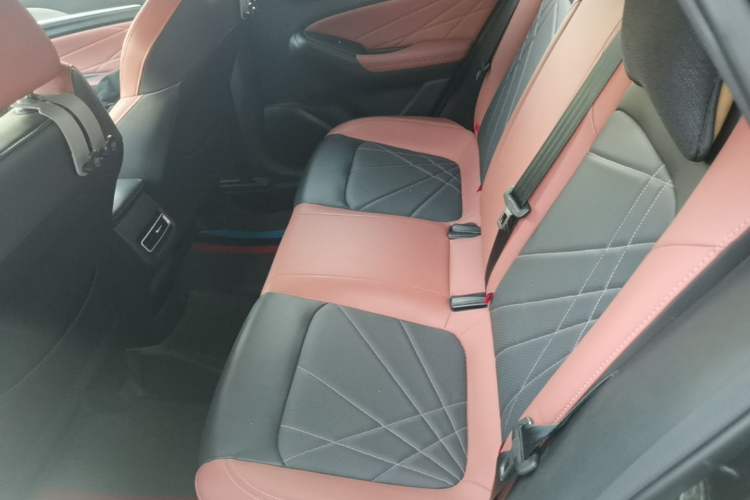 Used CHANGAN Eado 2023 Changan Edition PLUS Blue Whale NE 1.4T GDI DCT Prestige Version Left Rear Seat