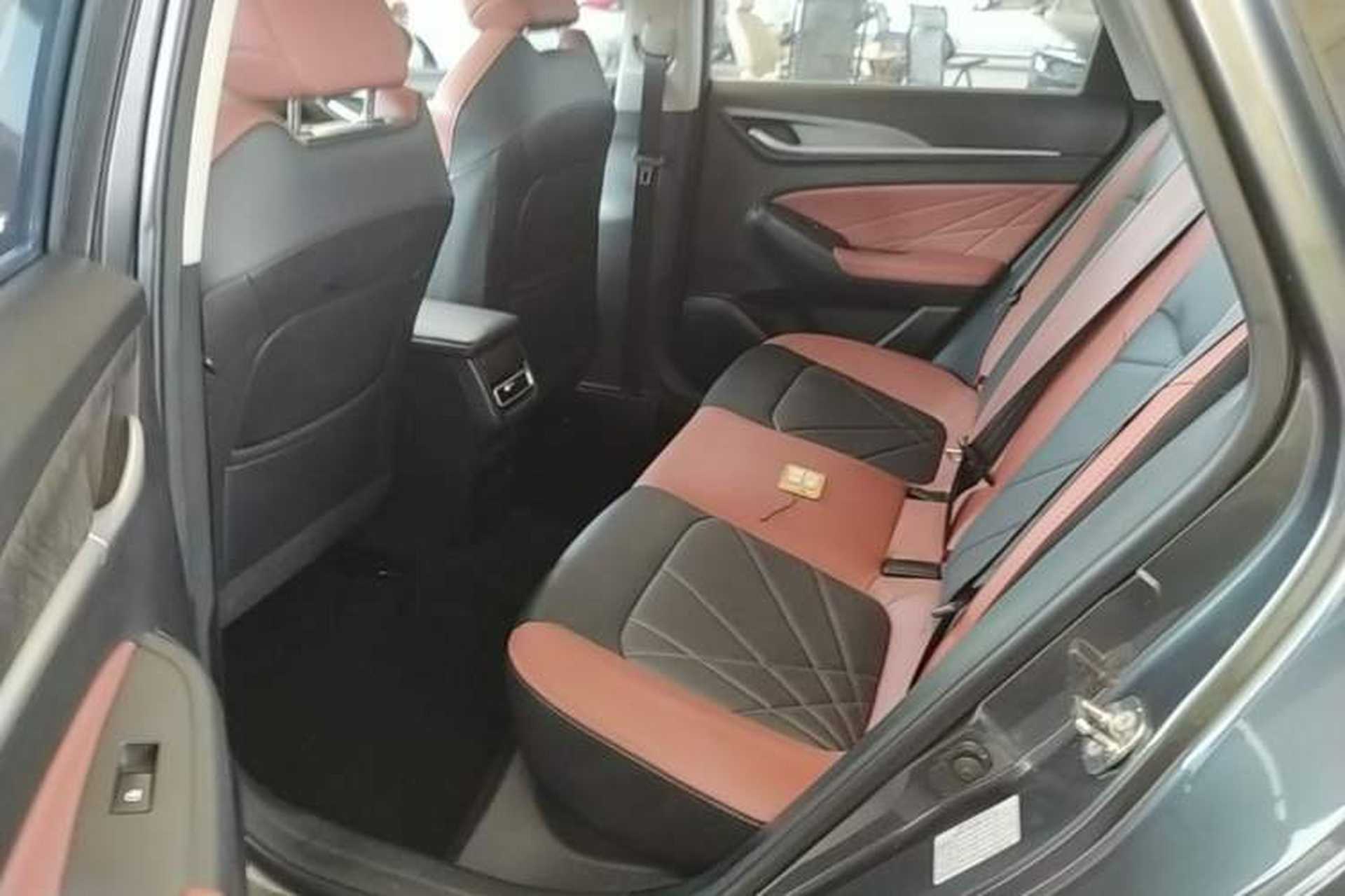 Used CHANGAN Eado 2023 Changan Edition PLUS Blue Whale NE 1.4T GDI DCT Prestige Version Left Rear Seat