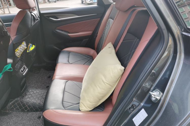 Used CHANGAN Eado 2023 Changan Edition PLUS Blue Whale NE 1.4T GDI DCT Prestige Version Left Rear Seat