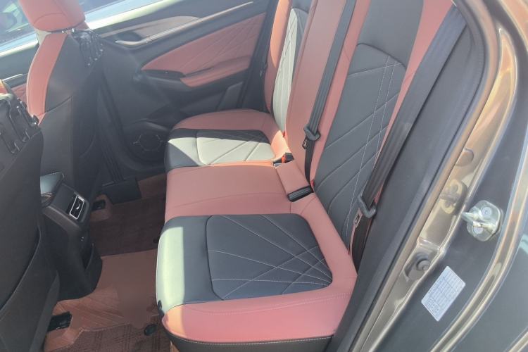 Used CHANGAN Eado 2023 Changan Edition PLUS Blue Whale NE 1.4T GDI DCT Prestige Version Left Rear Seat