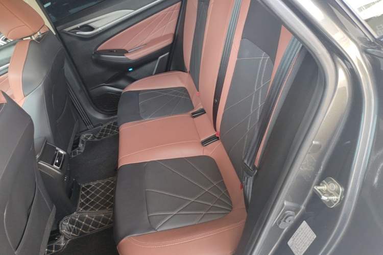 Used CHANGAN Eado 2023 Changan Edition PLUS Blue Whale NE 1.4T GDI DCT Prestige Version Left Rear Seat