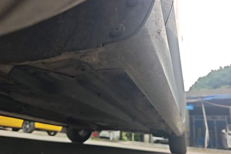 Used CHANGAN Eado 2023 Changan Edition PLUS Blue Whale NE 1.4T GDI DCT Prestige Version Left Side Sill