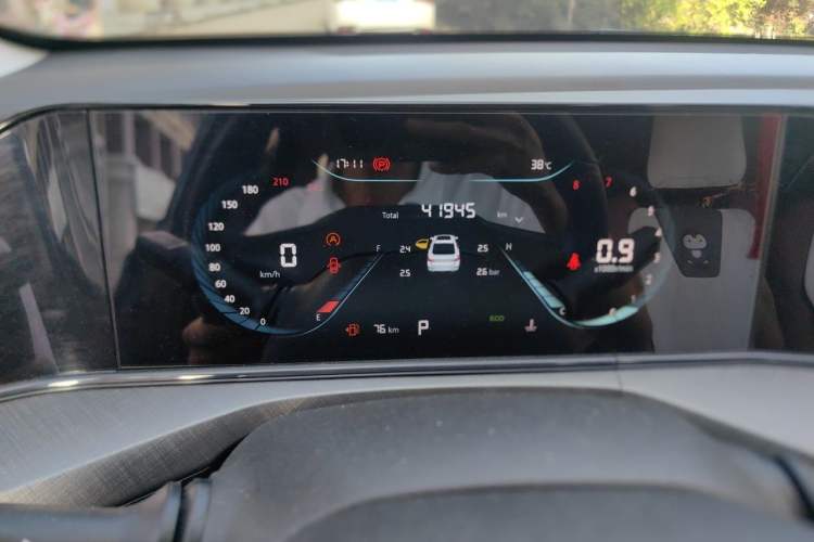 Used CHANGAN Eado 2023 Changan Edition PLUS Blue Whale NE 1.4T GDI DCT Prestige Version Odometer Close Up