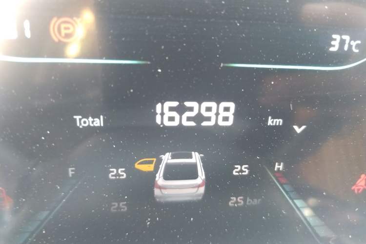 Used CHANGAN Eado 2023 Changan Edition PLUS Blue Whale NE 1.4T GDI DCT Prestige Version Odometer Close Up
