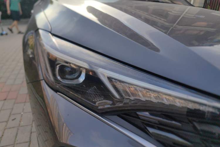 Used CHANGAN Eado 2023 Changan Edition PLUS Blue Whale NE 1.4T GDI DCT Prestige Version Right Front Headlight