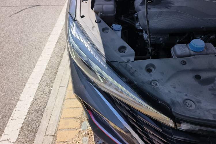 Used CHANGAN Eado 2023 Changan Edition PLUS Blue Whale NE 1.4T GDI DCT Prestige Version Right Front Headlight