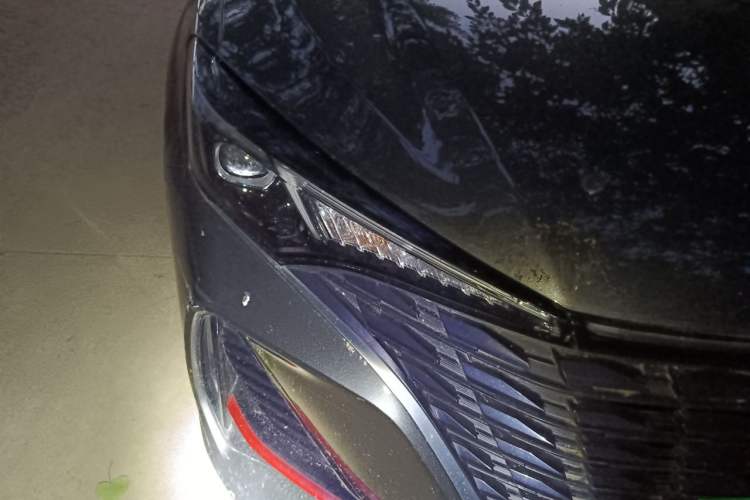 Used CHANGAN Eado 2023 Changan Edition PLUS Blue Whale NE 1.4T GDI DCT Prestige Version Right Front Headlight