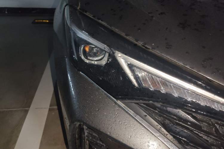 Used CHANGAN Eado 2023 Changan Edition PLUS Blue Whale NE 1.4T GDI DCT Prestige Version Right Front Headlight
