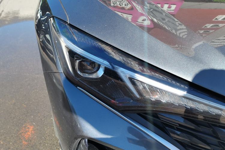 Used CHANGAN Eado 2023 Changan Edition PLUS Blue Whale NE 1.4T GDI DCT Prestige Version Right Front Headlight