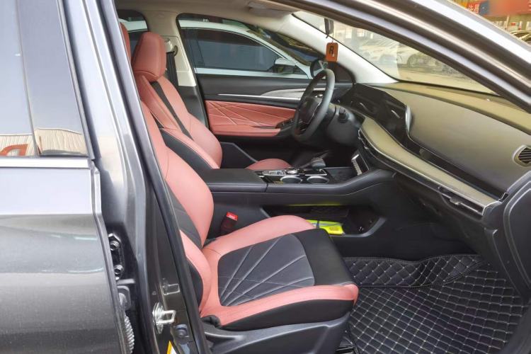Used CHANGAN Eado 2023 Changan Edition PLUS Blue Whale NE 1.4T GDI DCT Prestige Version Right Front Seat