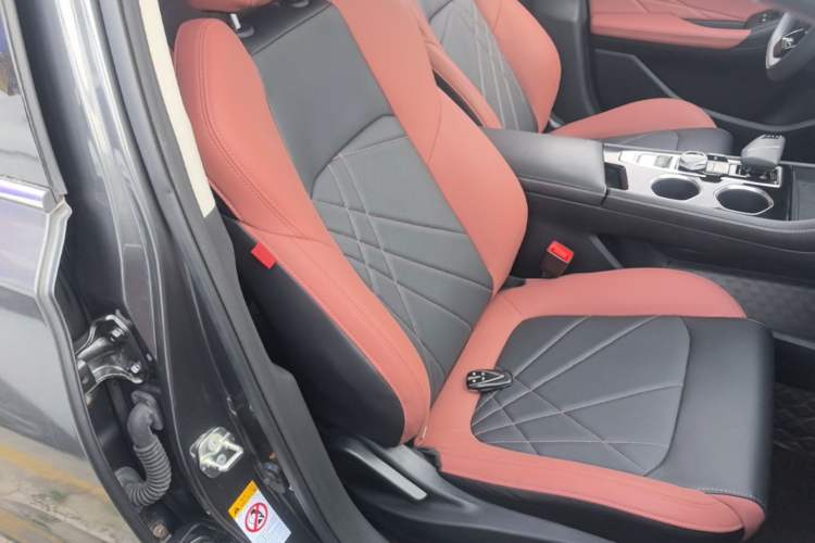 Used CHANGAN Eado 2023 Changan Edition PLUS Blue Whale NE 1.4T GDI DCT Prestige Version Right Front Seat