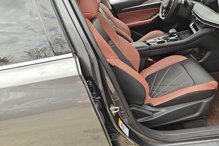 Used CHANGAN Eado 2023 Changan Edition PLUS Blue Whale NE 1.4T GDI DCT Prestige Version Right Front Seat
