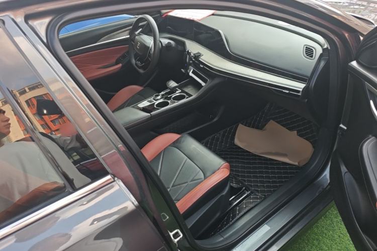 Used CHANGAN Eado 2023 Changan Edition PLUS Blue Whale NE 1.4T GDI DCT Prestige Version Right Front Seat