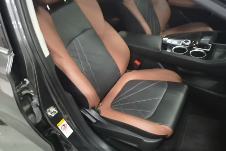 Used CHANGAN Eado 2023 Changan Edition PLUS Blue Whale NE 1.4T GDI DCT Prestige Version Right Front Seat
