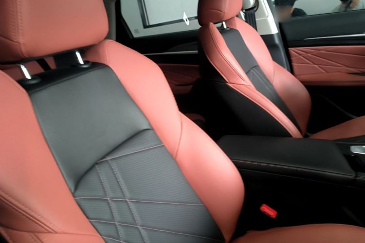 Used CHANGAN Eado 2023 Changan Edition PLUS Blue Whale NE 1.4T GDI DCT Prestige Version Right Front Seat