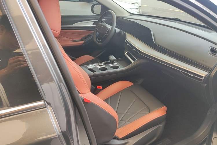 Used CHANGAN Eado 2023 Changan Edition PLUS Blue Whale NE 1.4T GDI DCT Prestige Version Right Front Seat