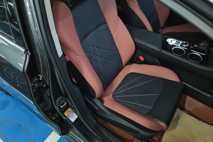 Used CHANGAN Eado 2023 Changan Edition PLUS Blue Whale NE 1.4T GDI DCT Prestige Version Right Front Seat