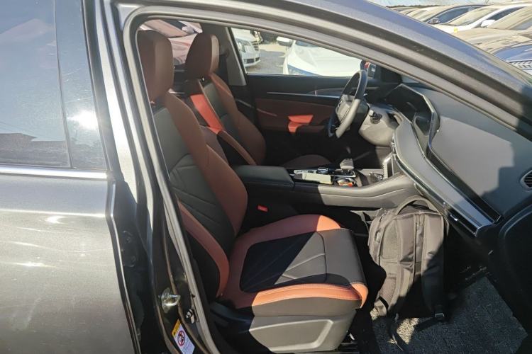 Used CHANGAN Eado 2023 Changan Edition PLUS Blue Whale NE 1.4T GDI DCT Prestige Version Right Front Seat