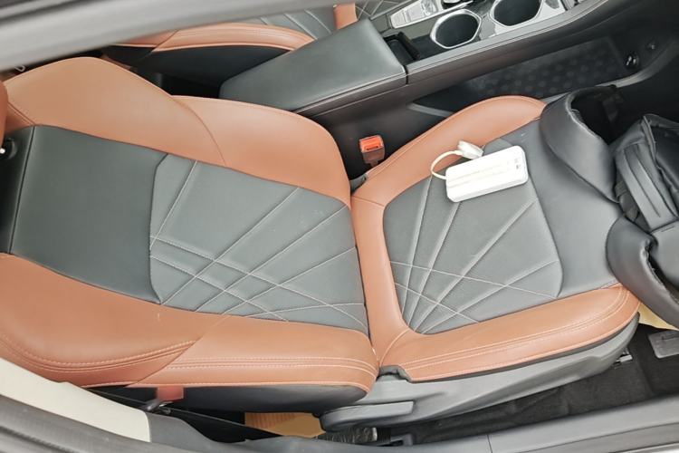Used CHANGAN Eado 2023 Changan Edition PLUS Blue Whale NE 1.4T GDI DCT Prestige Version Right Front Seat