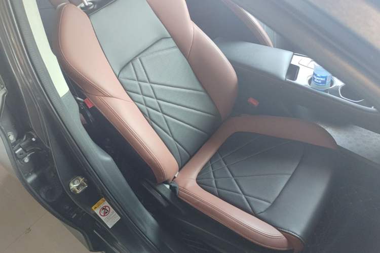 Used CHANGAN Eado 2023 Changan Edition PLUS Blue Whale NE 1.4T GDI DCT Prestige Version Right Front Seat