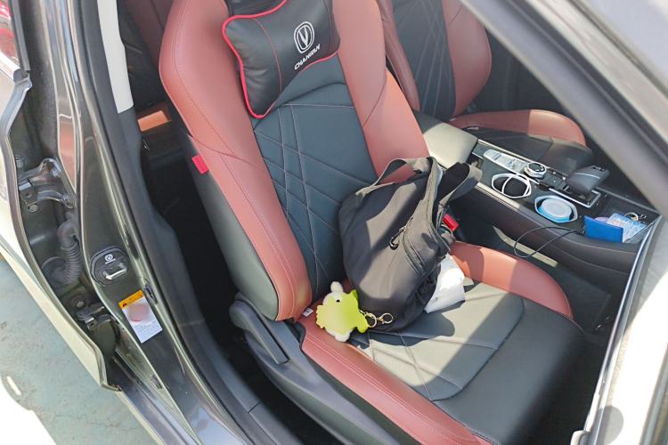 Used CHANGAN Eado 2023 Changan Edition PLUS Blue Whale NE 1.4T GDI DCT Prestige Version Right Front Seat