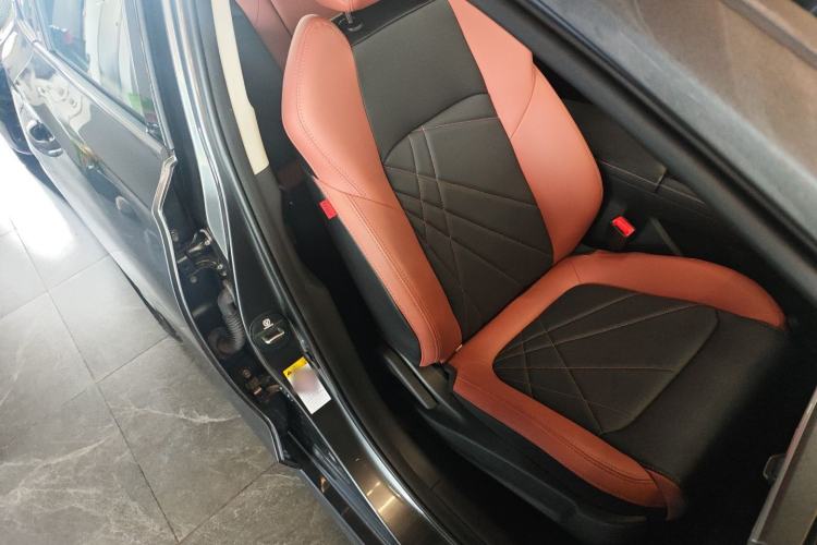 Used CHANGAN Eado 2023 Changan Edition PLUS Blue Whale NE 1.4T GDI DCT Prestige Version Right Front Seat