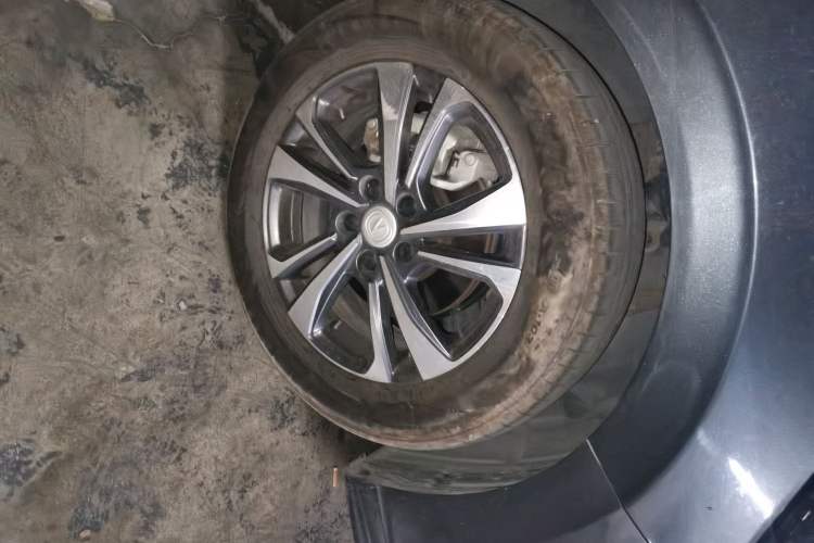 Used CHANGAN Eado 2023 Changan Edition PLUS Blue Whale NE 1.4T GDI DCT Prestige Version Right Front Wheel Hub
